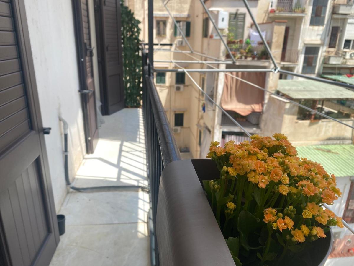 Apartamento Al Civico 18 Palermo Exterior foto